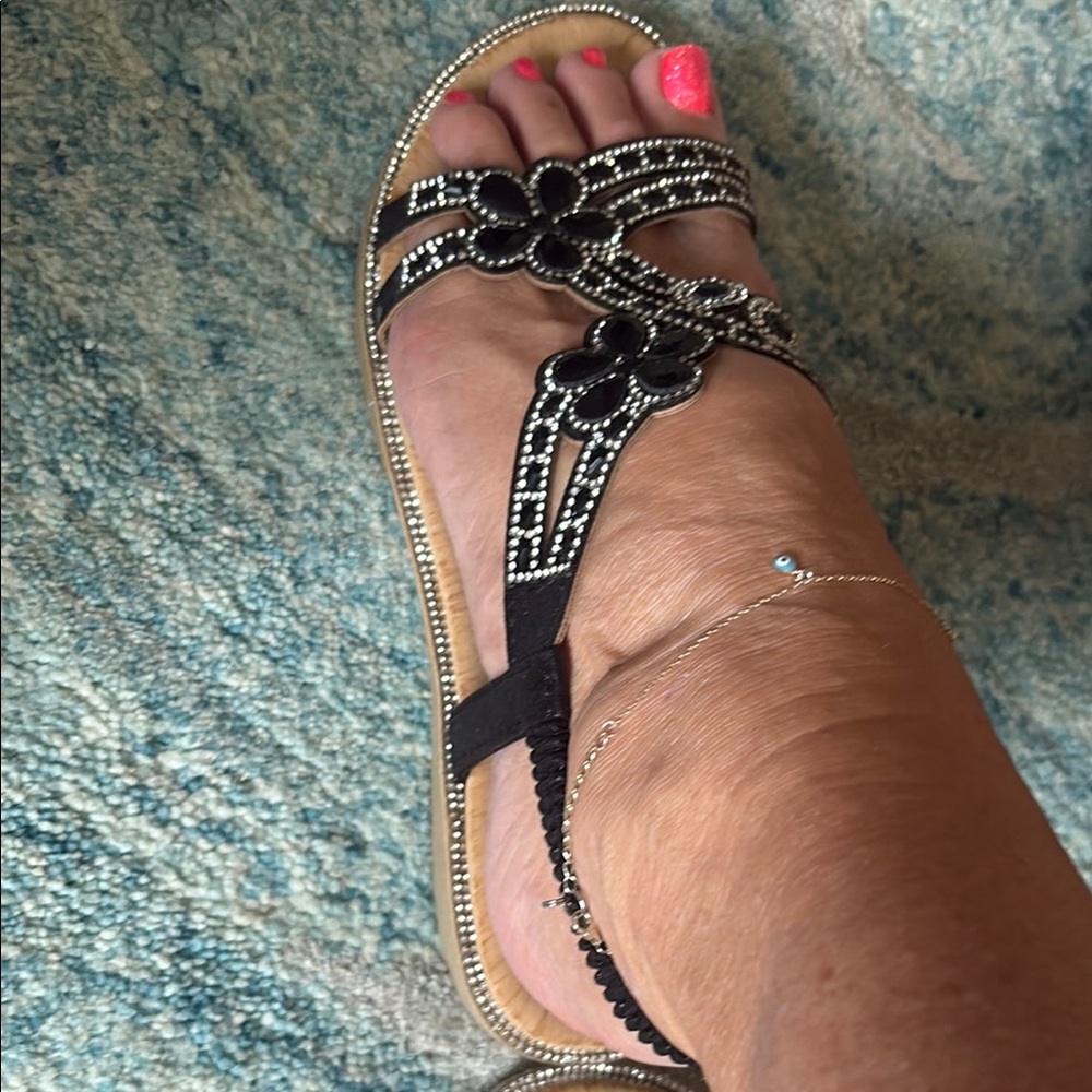 Black jeweled sandals Duo Mei Zu Yuan brand